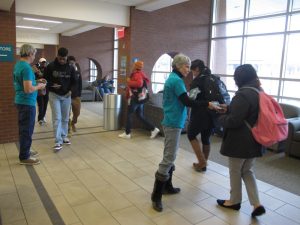 Drug-Free Tennessee Volunteers distribute information to students at local college